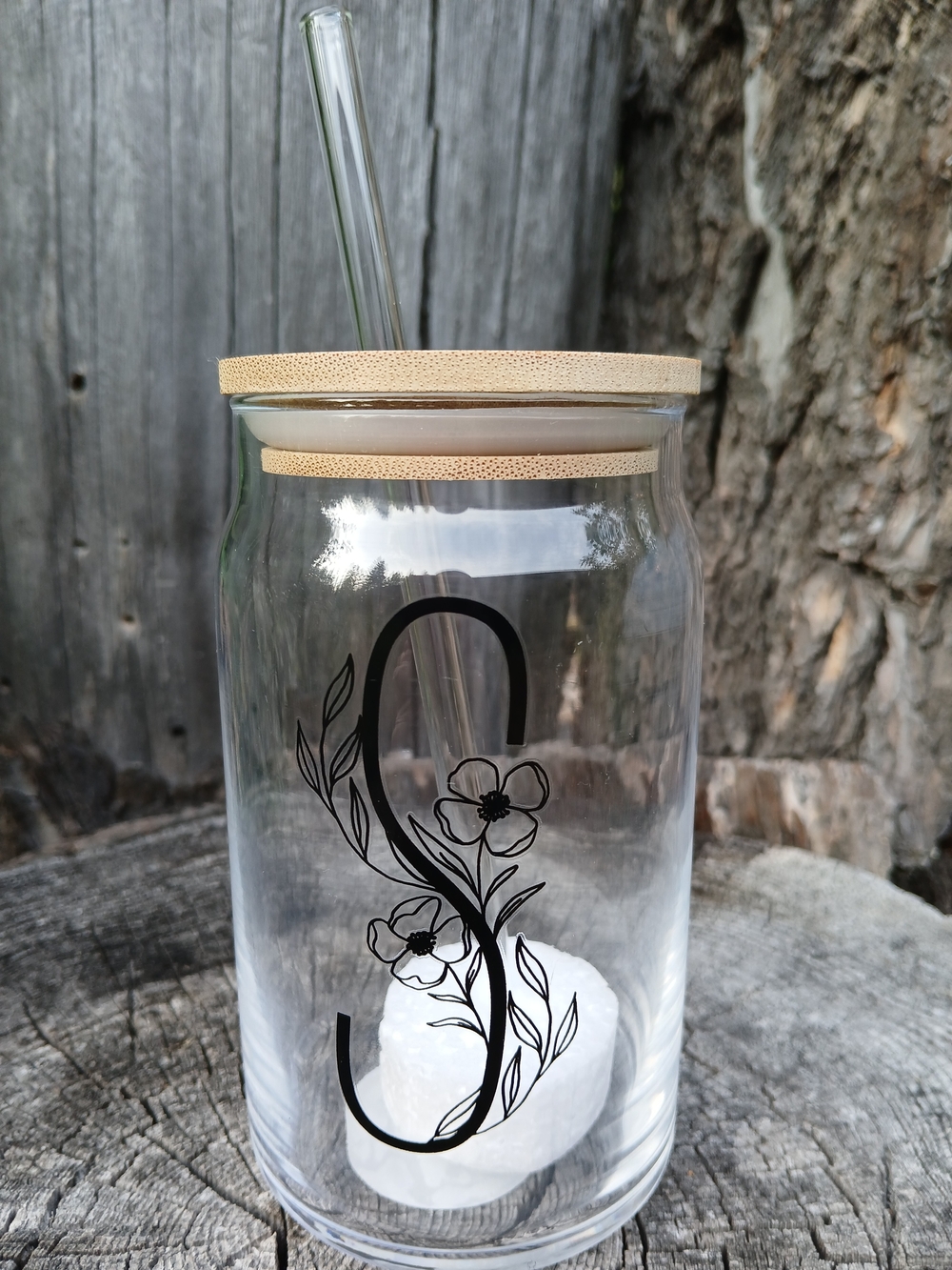 Clear Glass Tumbler with Floral Script 'S' and Bamboo Lid NEW